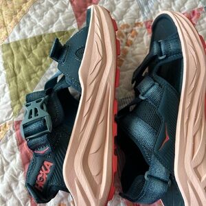 Hoka one one Blue Infini Hike TC Sandals size 7.5-8/38.5 lightweight comfort